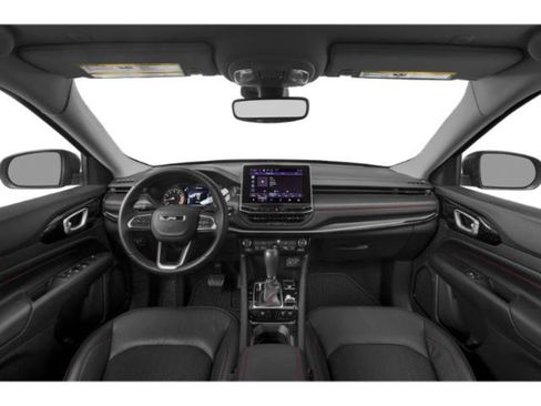 Used 2022 Jeep Compass Trailhawk w/ Trailhawk Convenience Group AWD/4WD image 11
