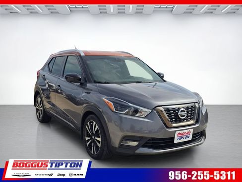 Used 2020 Nissan Kicks SR w/ SR Premium Package FWD image 1