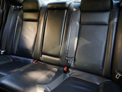 Used 2020 Dodge Charger SXT w/ Plus Group image 33