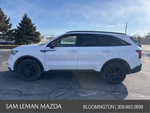 Used 2021 Kia Sorento S w/ Panoramic Sunroof Package image 9