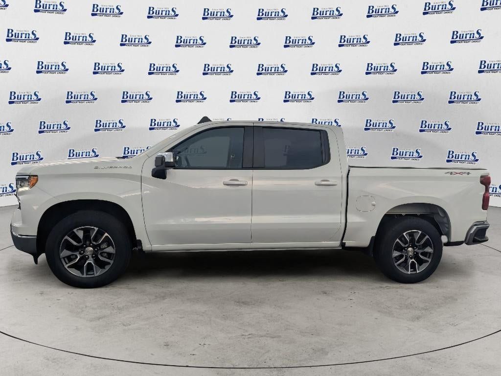 Used 2024 Chevrolet Silverado 1500 LT AWD/4WD image 6