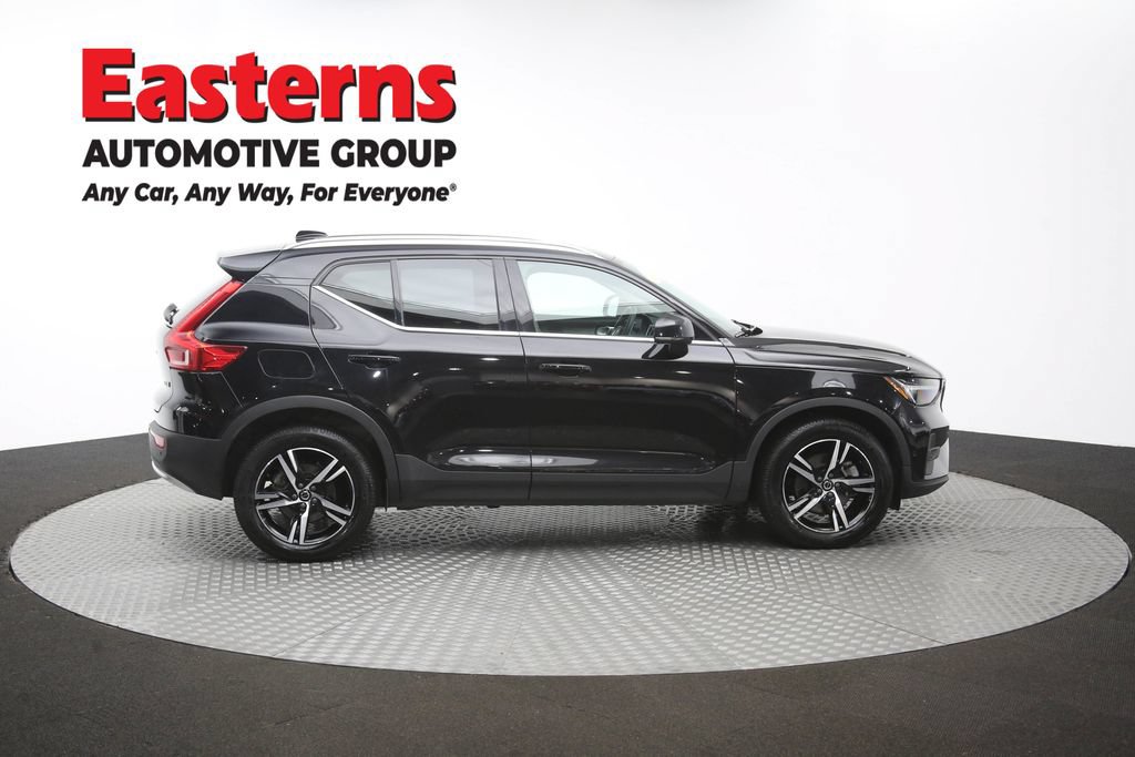 Used 2023 Volvo XC40 B5 Plus AWD/4WD image 47