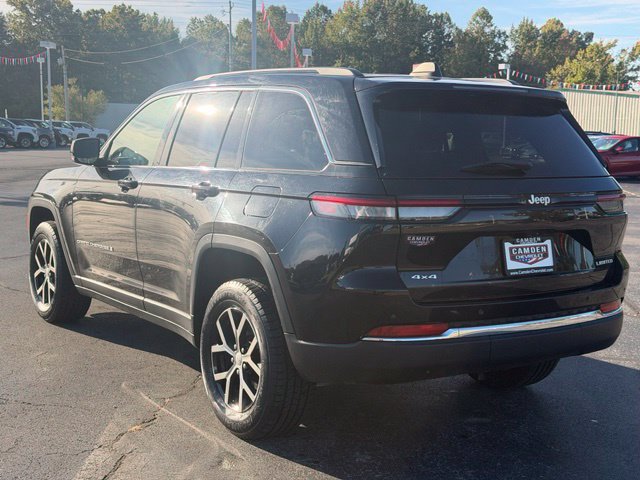 Used 2024 Jeep Grand Cherokee Limited AWD/4WD image 7