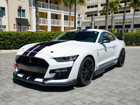 Used 2020 Ford Mustang Shelby GT500 w/ Technology Package RWD image 9