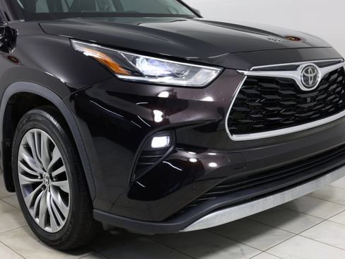 Used 2021 Toyota Highlander Platinum image 38