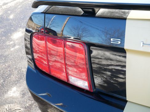 Used 2006 Ford Mustang GT image 17