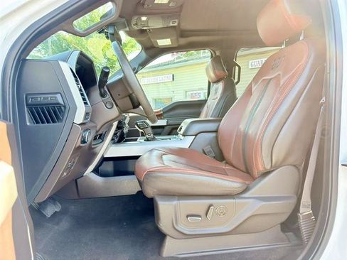 Used 2019 Ford F150 King Ranch w/ Equipment Group 601A Luxury AWD/4WD image 18