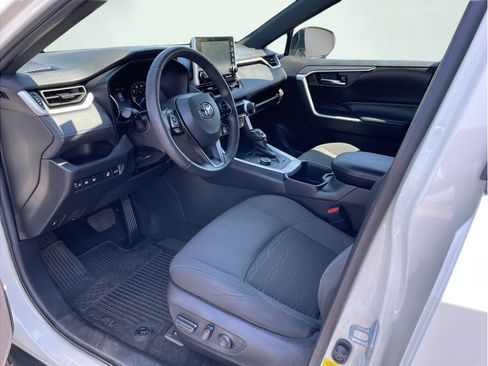 Certified 2022 Toyota RAV4 SE w/ Convenience Package AWD/4WD image 11