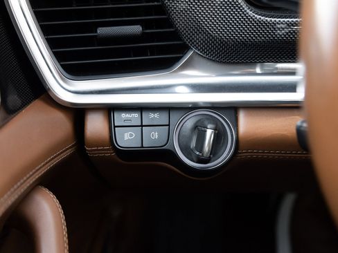 Certified 2022 Porsche Panamera Turbo S AWD/4WD image 17