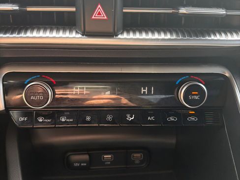 Used 2024 Kia K5 GT-Line w/ GT-Line Premium Package image 15