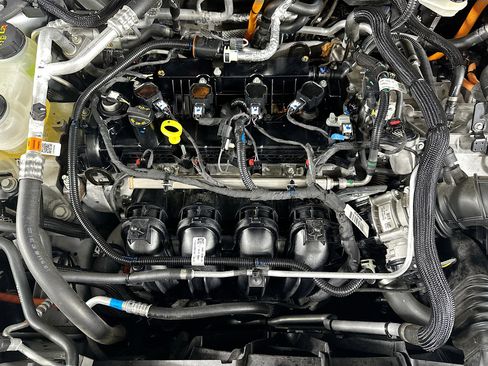 Used 2023 Ford Escape SE w/ PHEV Premium Package image 34