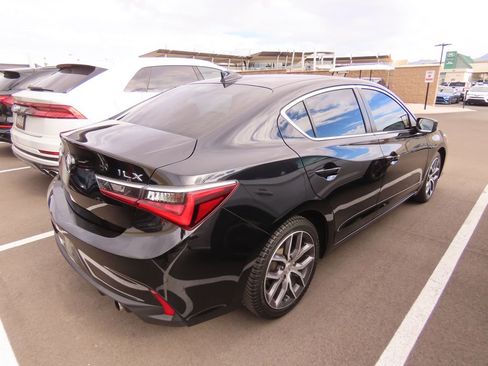 Used 2020 Acura ILX Premium Package image 3