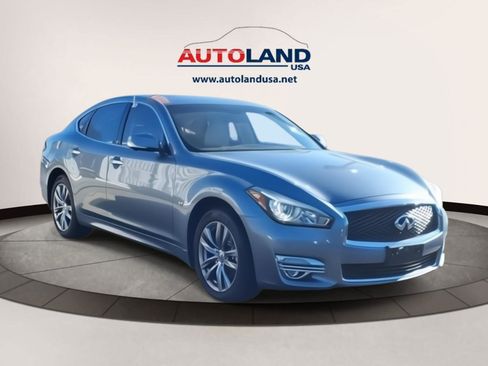 Used 2016 INFINITI Q70 3.7 image 3
