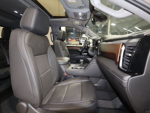 Certified 2024 GMC Sierra 1500 Denali w/ Denali Reserve Package AWD/4WD image 28
