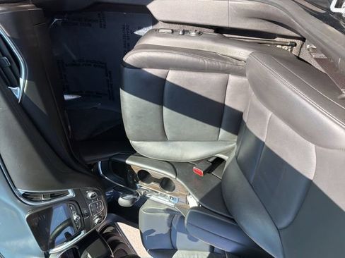 Used 2024 Chevrolet Malibu LT w/ LPO, Floor Liner Package FWD image 24
