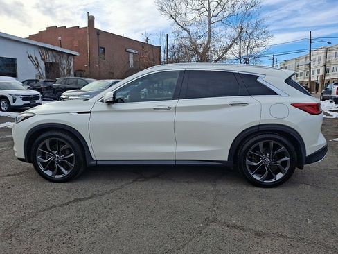 Used 2019 INFINITI QX50 Essential w/ Sensory Package image 2