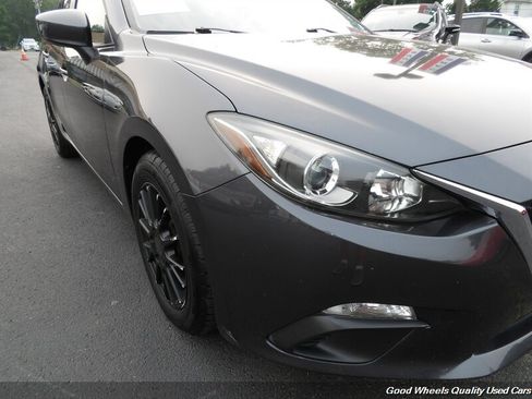 Used 2016 MAZDA MAZDA3 i Sport FWD image 10