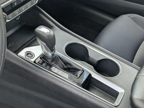 Used 2022 Nissan Altima 2.5 SV FWD image 19