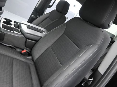 Used 2022 Chevrolet Silverado 1500 LT AWD/4WD image 9