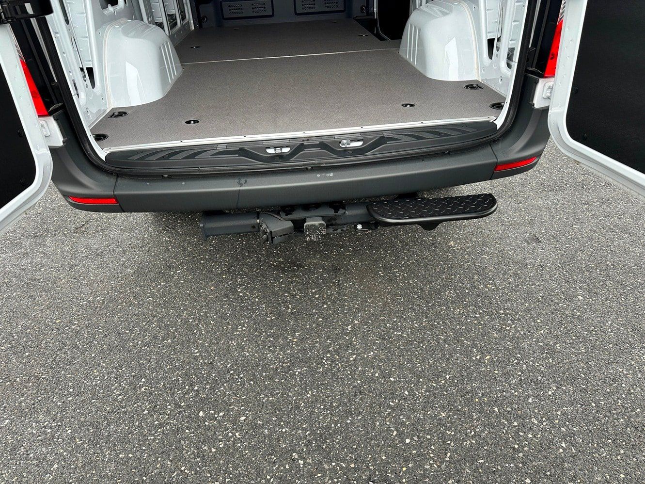 Used 2025 Mercedes-Benz Sprinter 2500 image 23