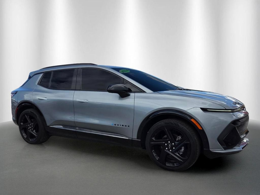 Certified 2024 Chevrolet Equinox EV RS FWD image 2