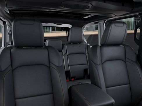 New 2026 Jeep Wrangler Unlimited Sahara AWD/4WD image 26