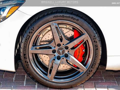 Used 2018 Mercedes-Benz AMG GT Roadster image 36