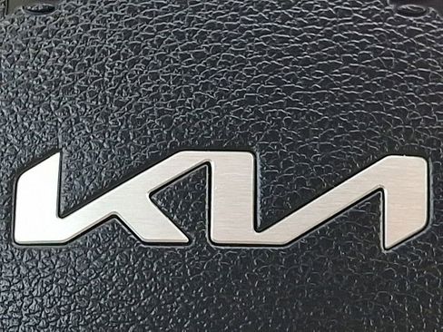 Used 2023 Kia Forte LXS image 30