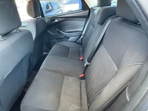 Used 2018 Ford Focus SE image 12