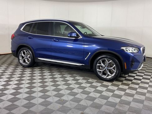 Used 2024 BMW X3 xDrive30i w/ Premium Package AWD/4WD image 3