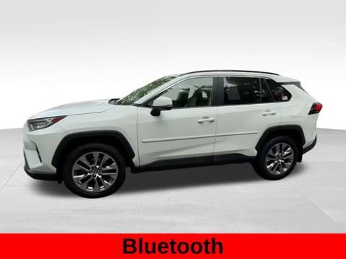 Used 2020 Toyota RAV4 XLE Premium AWD/4WD image 3