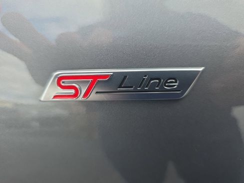 New 2026 Ford Escape ST-Line w/ Cold Weather Package FWD image 6