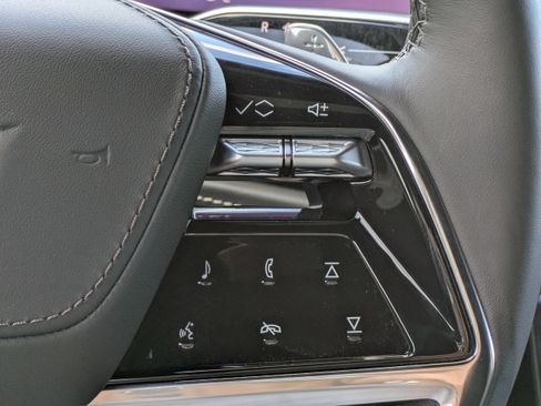 Certified 2026 Cadillac Escalade ESV Platinum Sport w/ LPO, ONYX Package image 28