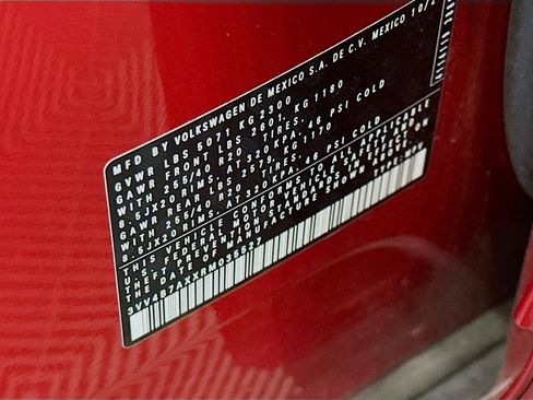 Used 2024 Volkswagen Tiguan SEL R-Line image 12