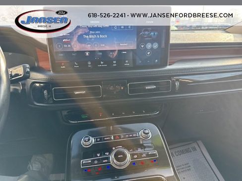 Used 2022 Lincoln Nautilus Reserve image 20
