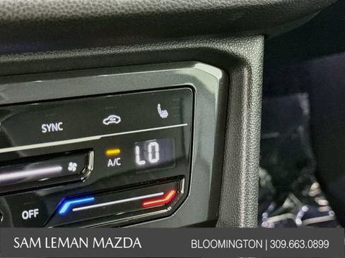 Used 2024 Volkswagen Tiguan SE FWD image 19