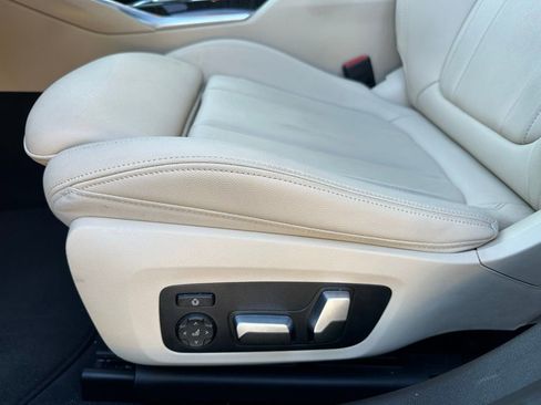 Used 2021 BMW 330i Sedan w/ Premium Package image 30