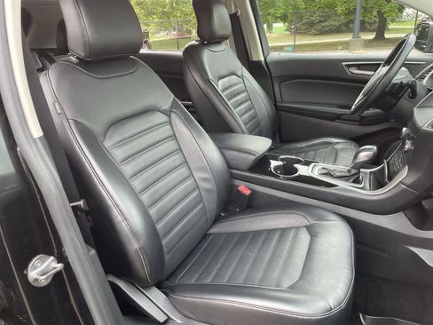 Used 2016 Ford Edge SEL w/ Equipment Group 201A AWD/4WD image 14
