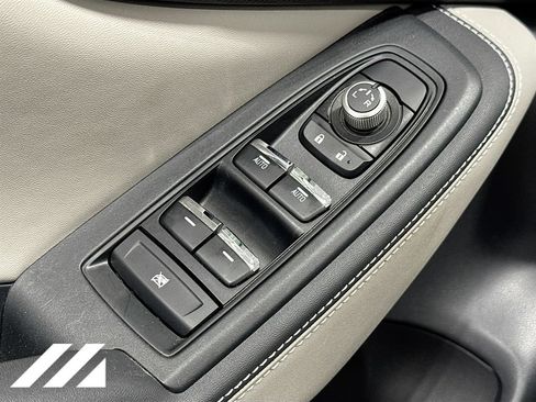 Used 2022 Subaru Forester Limited AWD/4WD image 19