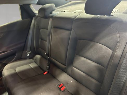 Used 2019 Chevrolet Malibu LT image 16
