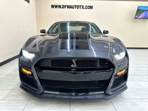 Used 2020 Ford Mustang Shelby GT500 w/ Technology Package image 3