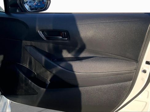 Used 2023 Toyota Corolla LE FWD image 22