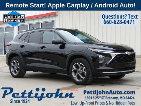 Used 2025 Chevrolet Trax LT image 1