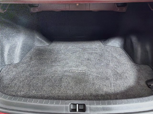 Used 2018 Toyota Corolla XSE w/ Carpet Mat Package (TMS) FWD image 33