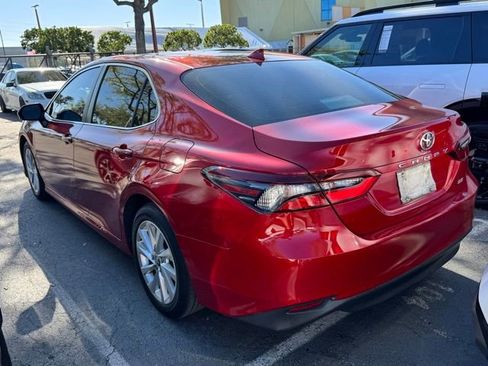 Used 2023 Toyota Camry LE w/ Convenience Package image 4