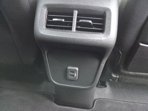 Used 2022 GMC Terrain SLE w/ Driver Convenience Package image 13