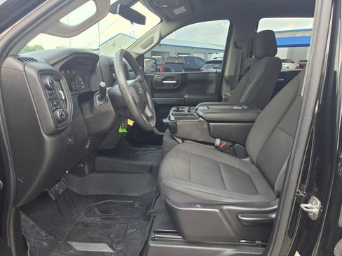 Used 2021 Chevrolet Silverado 1500 Custom Trail Boss w/ LPO, Dark Essentials Package AWD/4WD image 9