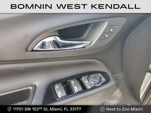 Used 2024 Chevrolet Equinox Premier image 23