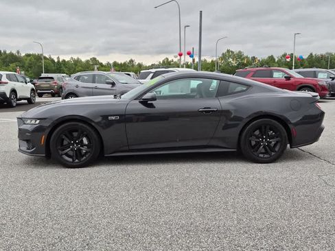 Used 2024 Ford Mustang GT RWD image 5