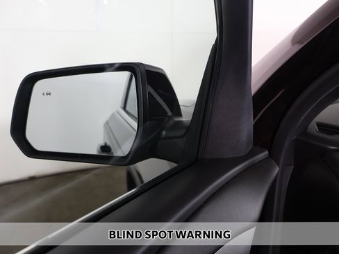 Used 2022 Chevrolet Traverse LT w/ LPO, Floor Liner Package image 3